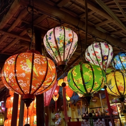 Lớp học làm lồng đèn Hội An