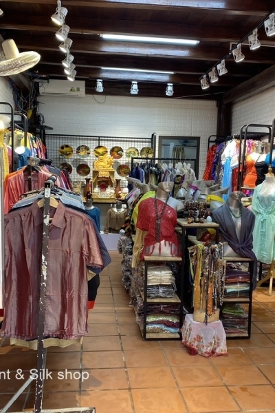 May áo vest nhanh tại Hội An